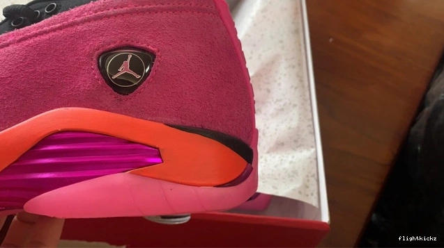 14 (W) Jordan Retro Low Pink Shocking DH4121-600 0911